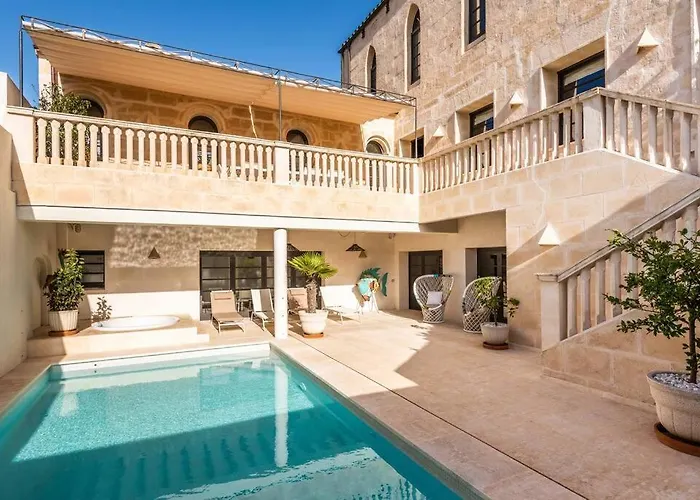 Vila Sa Capella : Ancienne Chapelle Renovee Avec Piscine Mahón