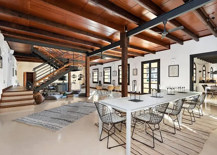 Vila Sa Capella : Ancienne Chapelle Renovee Avec Piscine Mahón