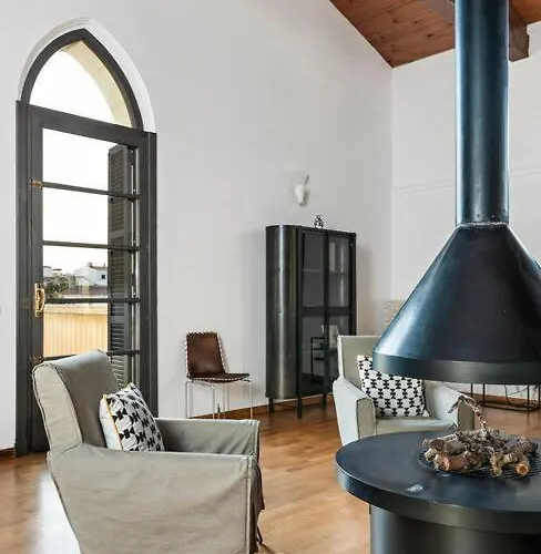 Vila Sa Capella : Ancienne Chapelle Renovee Avec Piscine *