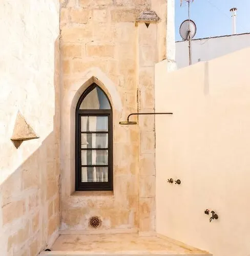 Vila Sa Capella : Ancienne Chapelle Renovee Avec Piscine