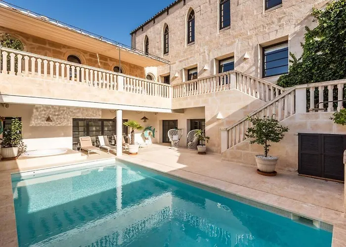 Sa Capella : Ancienne Chapelle Renovee Avec Piscine