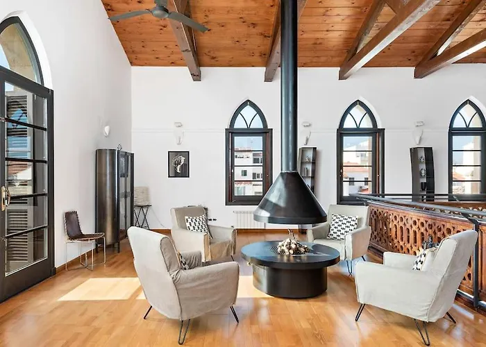 Vila Sa Capella : Ancienne Chapelle Renovee Avec Piscine Mahón