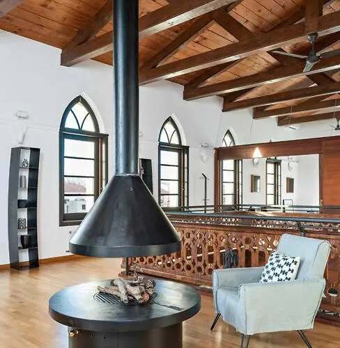 Sa Capella : Ancienne Chapelle Renovee Avec Piscine Mahón