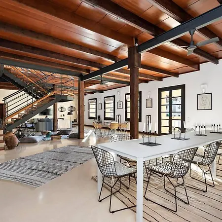 Villa Sa Capella : Ancienne Chapelle Renovee Avec Piscine Port-Mahon