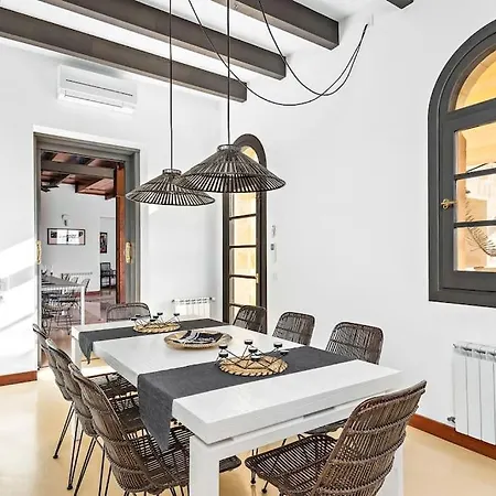 Villa Sa Capella : Ancienne Chapelle Renovee Avec Piscine *